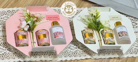 شموع عطرية مع معطر